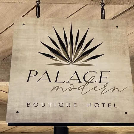 Palace Modern At The Plaza - King 11