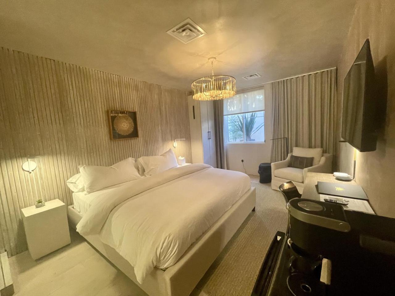 Palace Modern At The Plaza - King 11 Hotel *