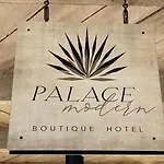 Palace Modern Hotel At The Plaza - King 11